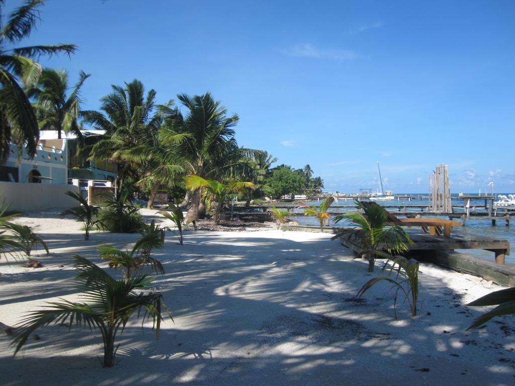 Carolyn'S House Villa Caye Caulker Bagian luar foto