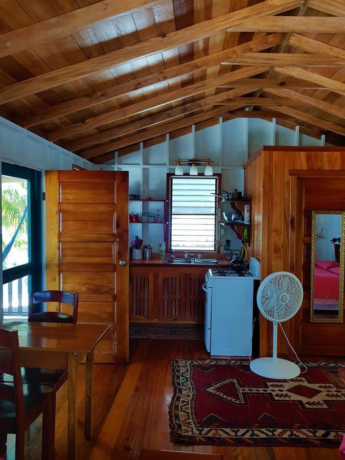 Carolyn'S House Villa Caye Caulker Bagian luar foto